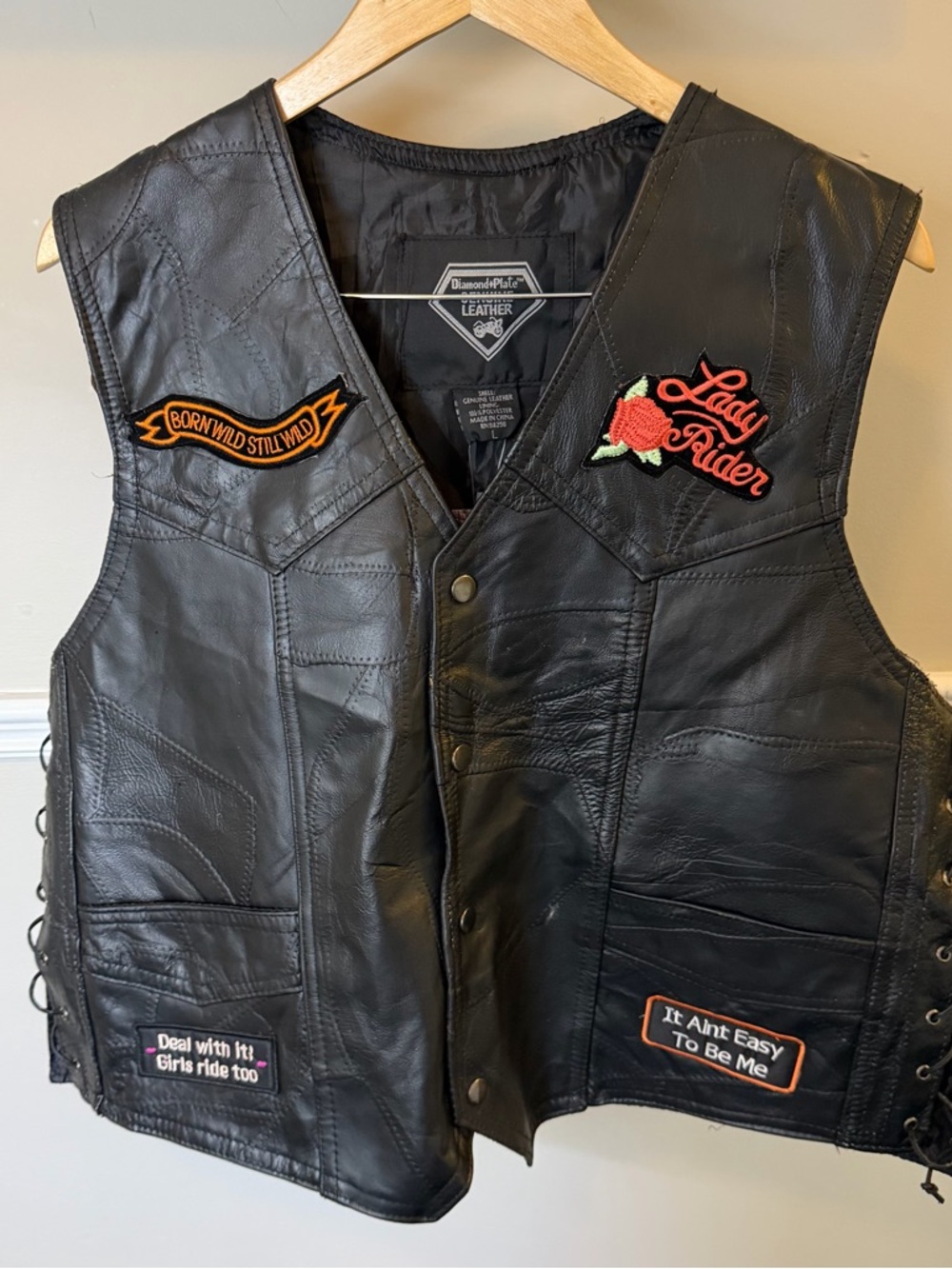 Diamond Plate Leather Biker Vest L Lady Rider Side Lace Patch NWT